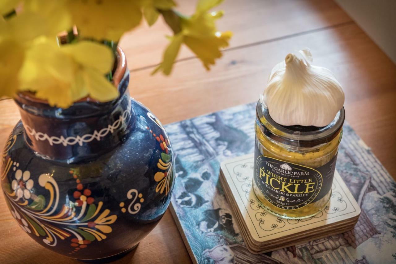 샌다운 The Garlic Farm 빌라 외부 사진